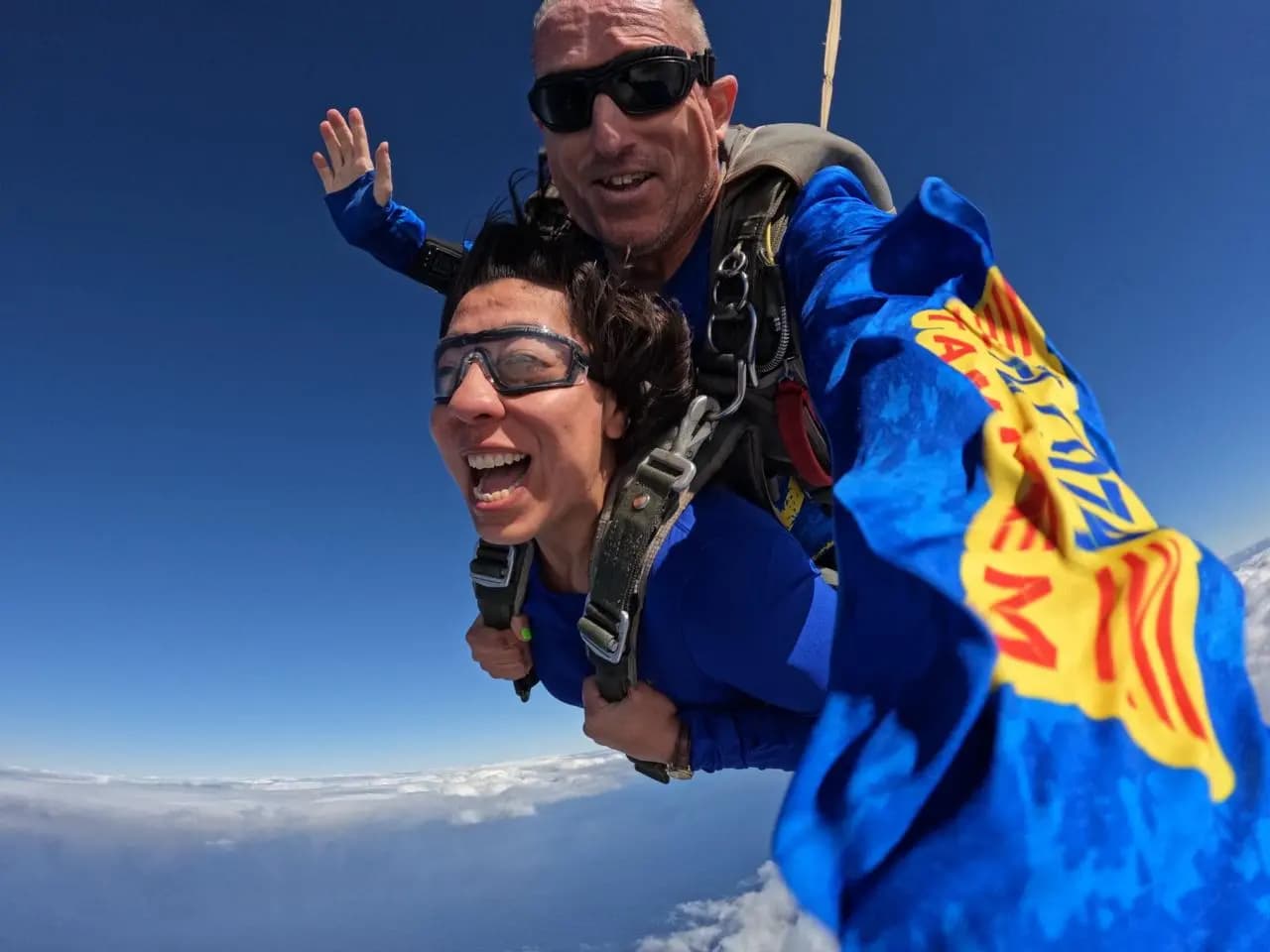 Chute libre en tandem au-dessus des Pyrénées-Orientales